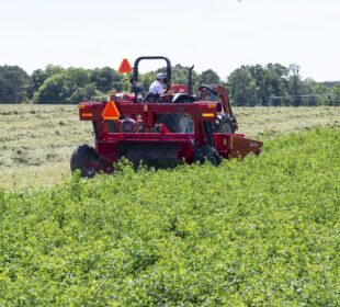 Tractor farm agric